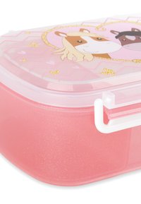 Rosa Kunststoff-Lunchbox mit einem glitzernden Finish. Der Deckel zeigt Zeichentrickpferd-Designs und geometrische Muster. Sichere weiße Schnalle an der Seite.
