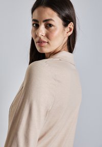 Street One Bleiseri - beige