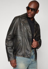 Samsøe Samsøe SACOBAIN BIKER JACKET - Casaco de couro - washed brown