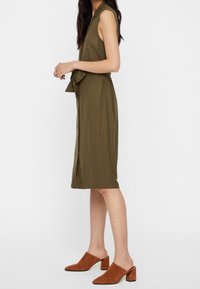 Vero Moda Abito a camicia - green