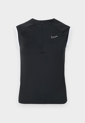 Top deportivo sin mangas negro con cuello alto, con un pequeño logo blanco de Nike en el pecho y detalles blancos contrastantes en las sisas.