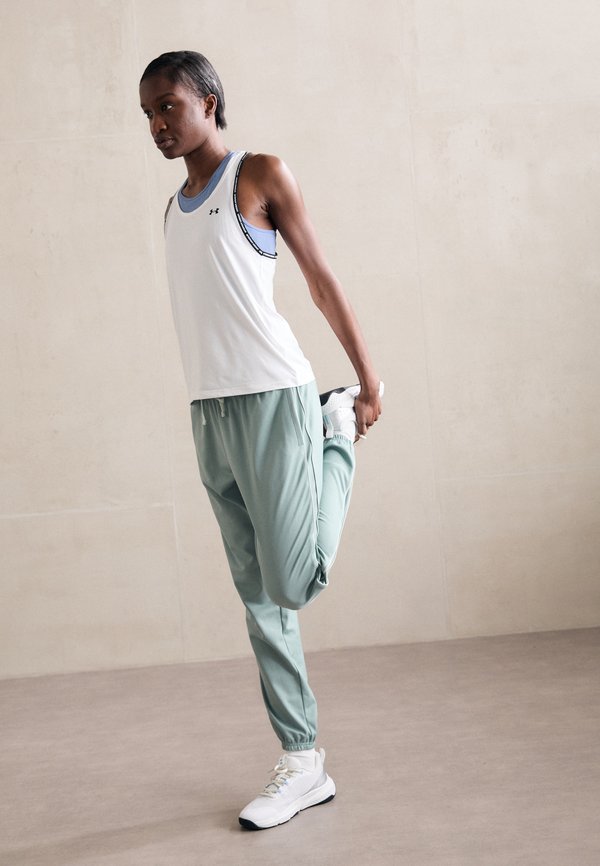 TECH KNOCKOUT - Top2