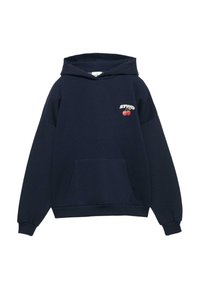 Tengerészkék kapucnis pulóver pamut keverék anyagból; elöl zsebbel, húzózsinóros kapucnival, bal mellrészen kis cseresznye grafikával és szöveggel.