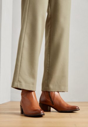 Bottines - cognac