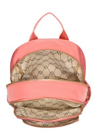 Zaino corallo con doppie cerniere, manici esterni cuciti. L'interno presenta un rivestimento beige liscio con un motivo geometrico nero ripetitivo.