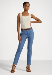 Lauren Ralph Lauren DOUBLE FACED STRETCH COTTON TROUSER - Housut - pale azure
