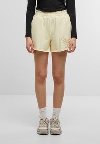 Shorts - beige