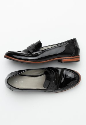 Pier One by Zalando Loafers - black