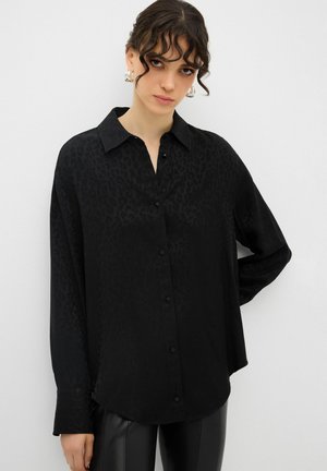 LONG SLEEVE - Button-down blouse - black