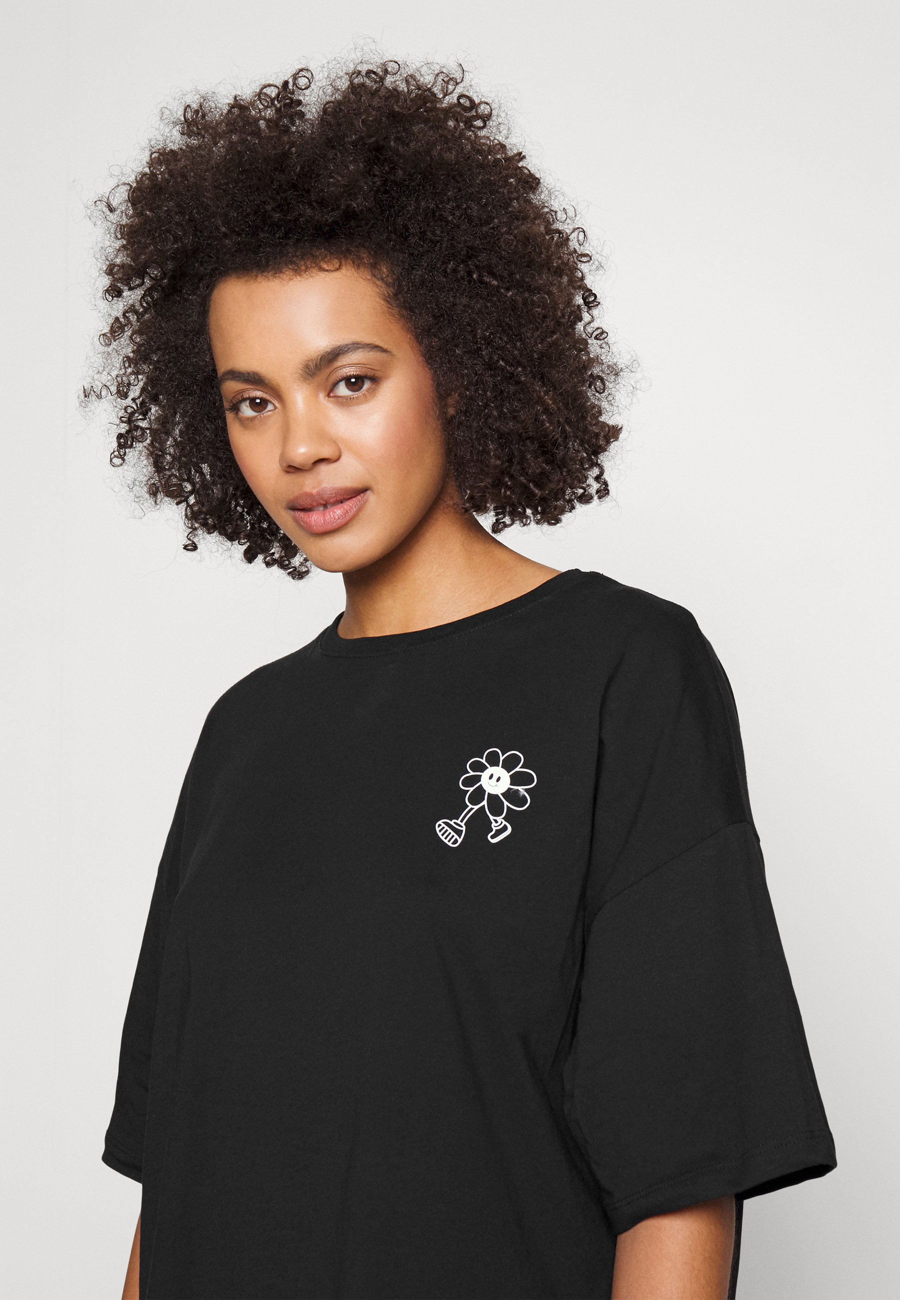 売れ筋商品|||イーブン アンド オド Tシャツ レディース トップス LIZ KEEP GROWING MASCOT / 802 - BLACK - Print T-shirt - 802 - black Even&Odd LIZ KEEP GROWING MASCOT / 802 - BLACK - Print T
