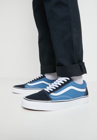 vans old skool navy blue