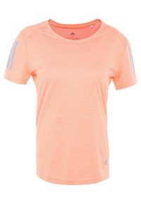 Korte mouwen sportshirt in helder koraal, gemaakt van gestructureerde stof. Kenmerkt drie blauwe strepen op elke schouder en een klein logo aan de onderrand.