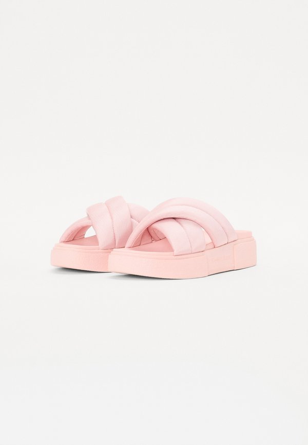 FLATFORM SANDAL - Mules3