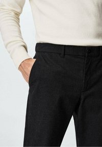 Mango Kalhoty - mottled dark grey