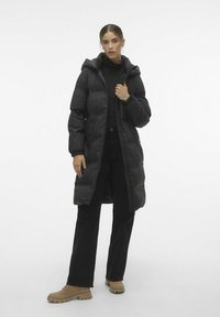 Vero Moda NOE - Ziemas mētelis - black