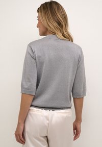 Cream SHIMRA - Tricou basic - grey sliver metallic