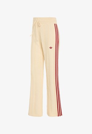adidas Originals, ADIDAS ORIGINALS SST WIDE LEG TRACKPANT - Jogginghose - warm vanilla team victory red