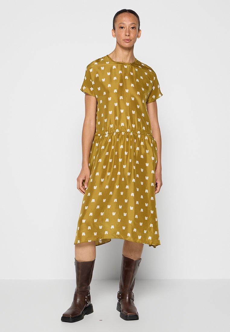 ASPESI Jurk okergeel ASPESI Jurk okergeel