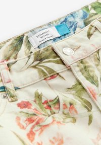 Džínsy s rovným strihom - floral printed