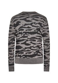 Grau gestrickter Pullover mit schwarzem Tigerstreifenmuster, runder Ausschnitt, gerippte Bündchen und Saum, gestrickte Textur und lange Ärmel.