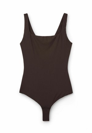 Brun ét stykke badetøj med firkantet udskæring, brede skulderstropper og knaplukning i bunden. Glat tekstur, minimalistisk design.