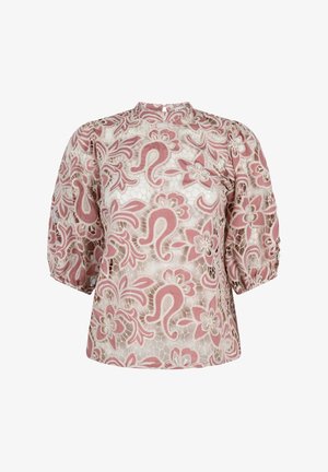 Kurzärmelige Bluse mit aufgepufften Ärmeln und hohem Kragen, verziert mit pinken Blumen- und Paisley-Spitzenmustern auf einem durchscheinenden beigen Stoff.
