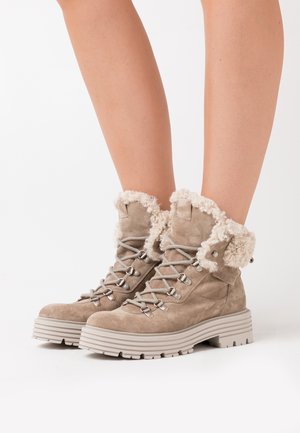 MORI - Bottines à plateau - biscuit