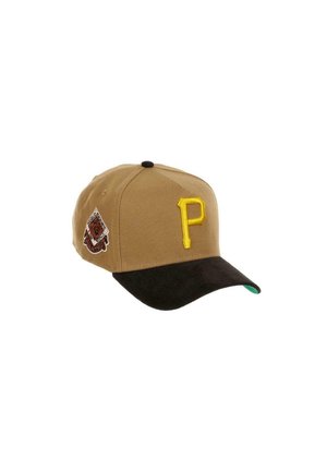 New Era PITTSBURGH PIRATES MLB WORLD SERIES 1960 SIDEPATCH 9FORTY A-FRAME SNAPBACK - Cap - braun