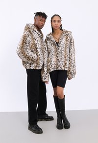 YOURTURN UNISEX - Talvitakki - beige