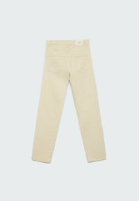 Beige, slim-fit farkut, jotka on valmistettu puuvillasta, viidellä taskulla, metallisilla niiteillä ja valkoisella tarralla takavöissä, ja niissä on sileä pinta.