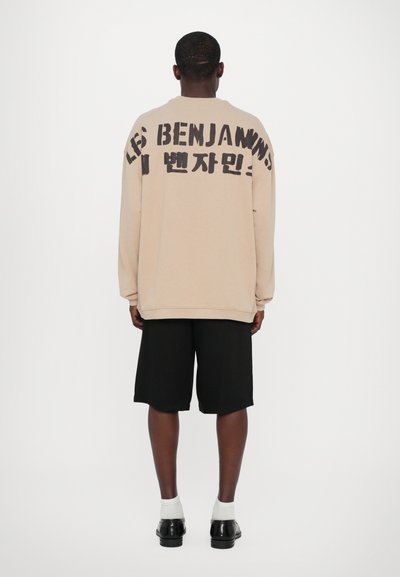 Les Benjamins Sweatshirt - neutral nude