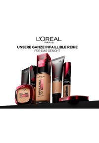 L'Oréal Paris INFAILLIBLE 32H MATTE COVER - Foundation - 200 sable dore/golden sand