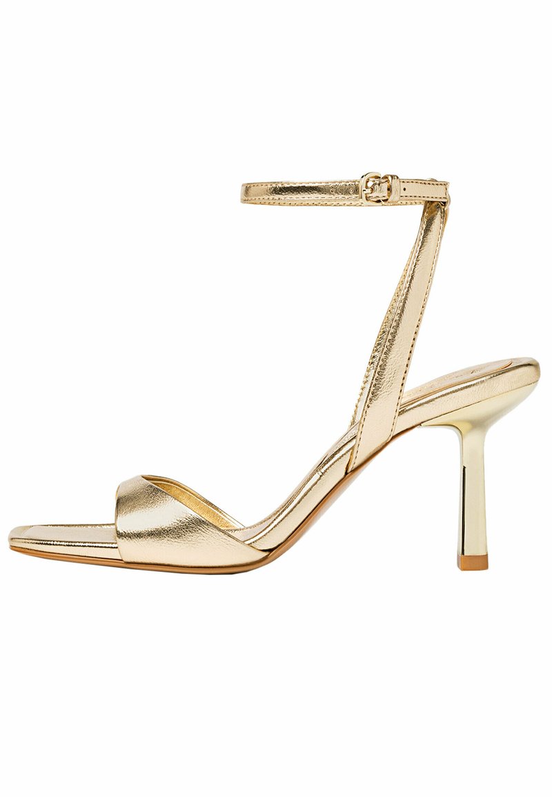 stradivarius sandales