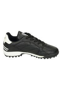 Chaussure de football noire en matériau synthétique, avec un design à lacets, des accents blancs et une semelle extérieure texturée dotée de crampons moulés pour une meilleure adhérence.