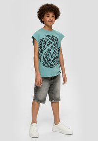 s.Oliver BERMUDA REGULAR FIT - Jeansshort - anthrazit