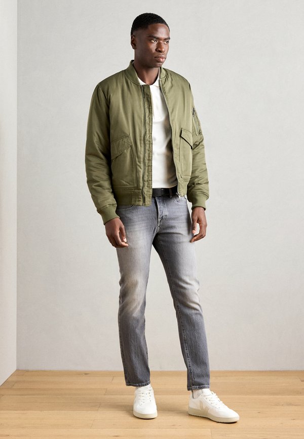 THE ZEE - Straight leg jeans - out of town3