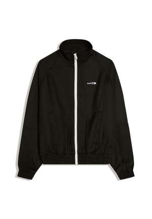 Sort lynlåstrøje med elastiske manchetter og kant, høj krave, sidelommer og lille hvidt "SHAPES"-logo på venstre bryst.