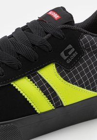 Globe ENCORE 2 - Sapatilhas - black/acid