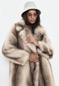 Cesare Gaspari Vinterfrakke - brown