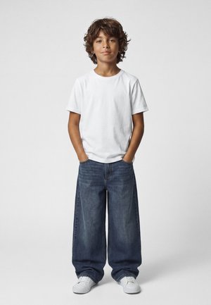 TWO SOON, JEANS SKATER FIT WIDE - Vaqueros rectos - dark blue denim