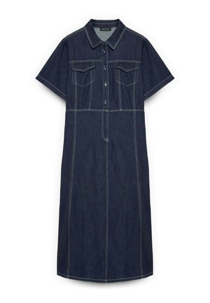 Mørkeblå denim midi-kjole med korte ærmer, knaplukning foran, to brystlommer med klap og kontrastfuld hvid syning.