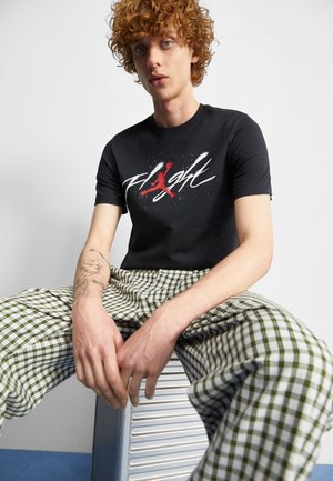 Jordan BRAND CREW - T-shirt con stampa - black/white/gym red
