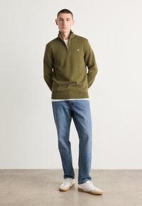 GANT CASUAL HALF  - Strickpullover - juniper green