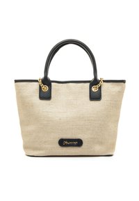 Bolsa tote de lona beige con detalles en cuero negro. Cuenta con dos asas redondeadas, herrajes dorados y una placa con el logotipo en el frente.