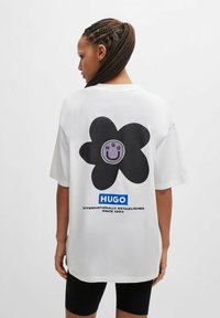 HUGO T-shirts print - white