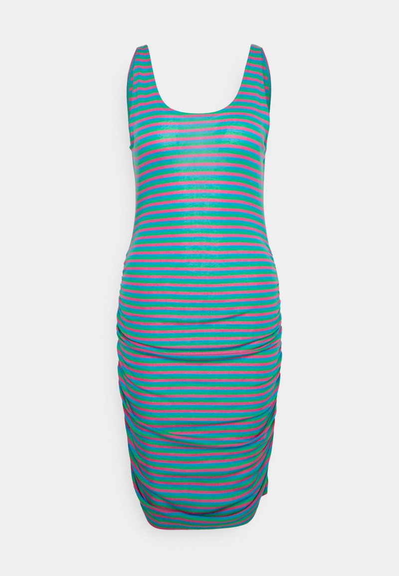Vestido riscado com listras horizontais em turquesa e rosa, feito de tecido elástico com um formato ajustado e detalhes franzidos nas laterais.