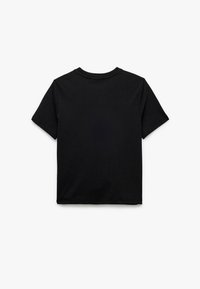 Sort kortærmet T-shirt lavet af bomuld. Har en rund hals og et enkelt, umalet design. Sømløs bagvisning.