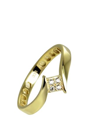 Gold ring with a twisted design featuring a square cluster of five small diamonds and hexagonal pattern details on the inner band.