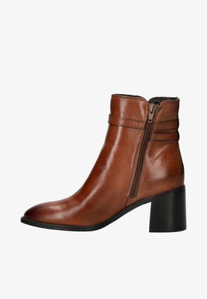 cognac laarzen combineren met kleding cognac laarzen combineren met kleding