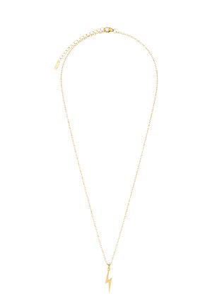 Collar de cadena dorada con un pequeño colgante de rayo y un cierre ajustable sobre fondo blanco.